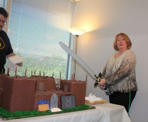 raid_the_cake_1